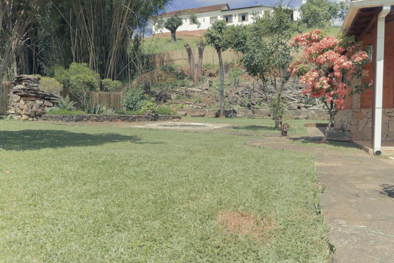 Em Tiradentes, Minas Gerais, Casa Tipica E Espacosa Em Terreno Arborizado Exterior foto